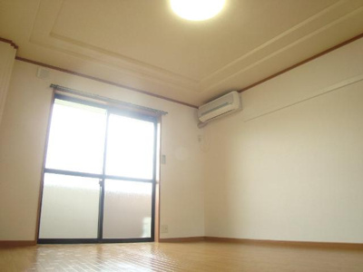 【内装】 | マコズ・アベニュー | 洋室