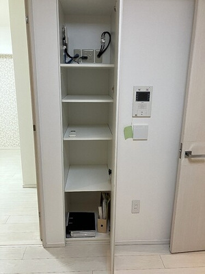 【収納】 | ジオ四谷坂町 | 物入（リビング・ダイニング　約７.４帖）