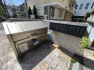  | イーストハウス1