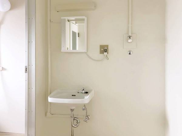 ビレッジハウス高岡1号棟の洗面所|ビレッジハウスの同一物件・同一タイプの間取りの写真です