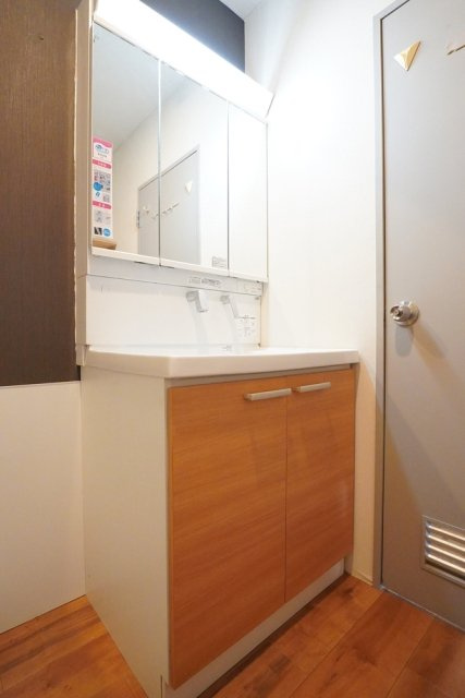 クリエート三田の独立洗面台