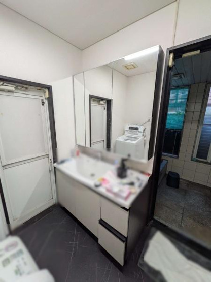 【独立洗面台】