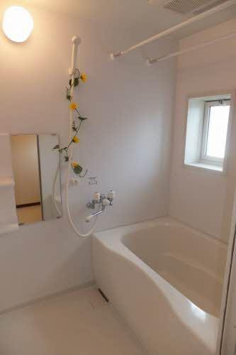 クレール六反　7棟の浴室