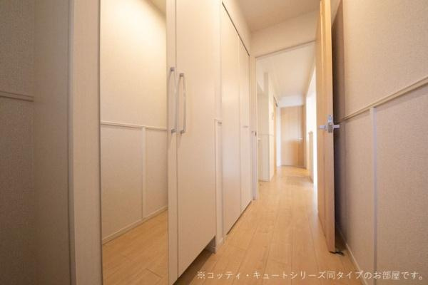 アルソーレ　２の玄関