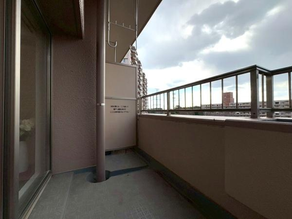 若葉台団地１・３号棟のバルコニー|眺望がよく、晴れてる日は陽当たり良好のバルコニー！
