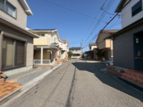 和歌山市松島　中古戸建の前面道路含む現地写真