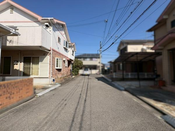 和歌山市松島　中古戸建の前面道路含む現地写真
