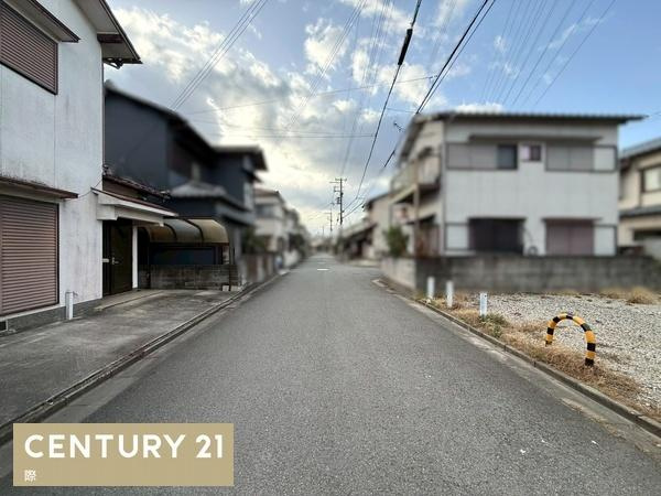 和歌山市有家　中古戸建の前面道路含む現地写真