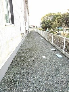 【内装】 | リバ－　イ－スト