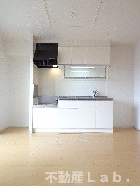 エテルノ　ステラＢの居間・リビング