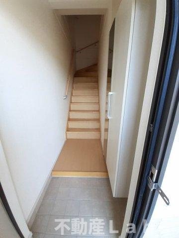 プリムローズ　壱番館の玄関