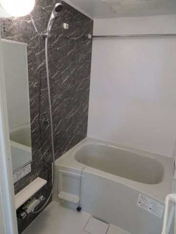 カルヴァドス　Ａの浴室