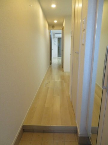 カルヴァドス　Ａの玄関