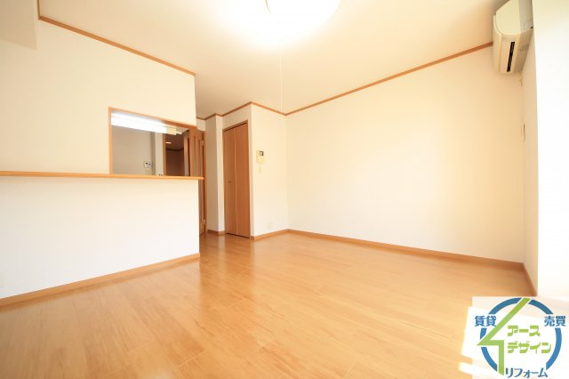 レーヴフロンスＢの居間・リビング|※類似部屋