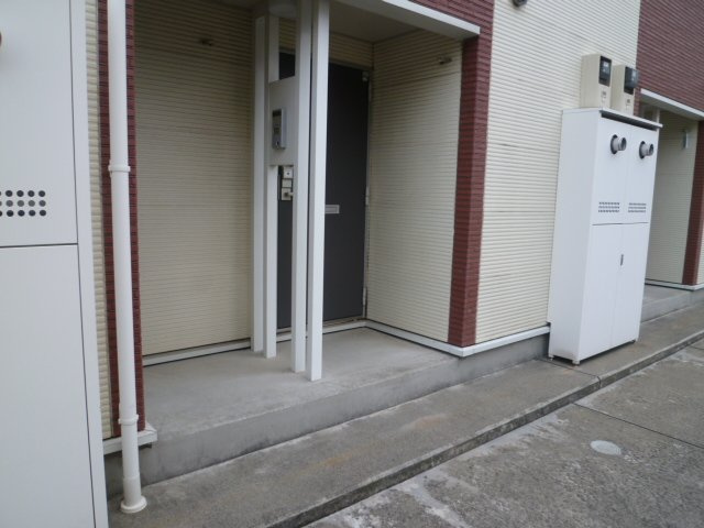 レオネクストプティボヌールの玄関|備品や設備仕様は号室等により異なります。現地をご確認下さい