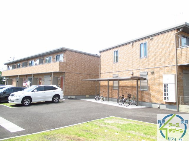 サンスーシーA棟の駐車場