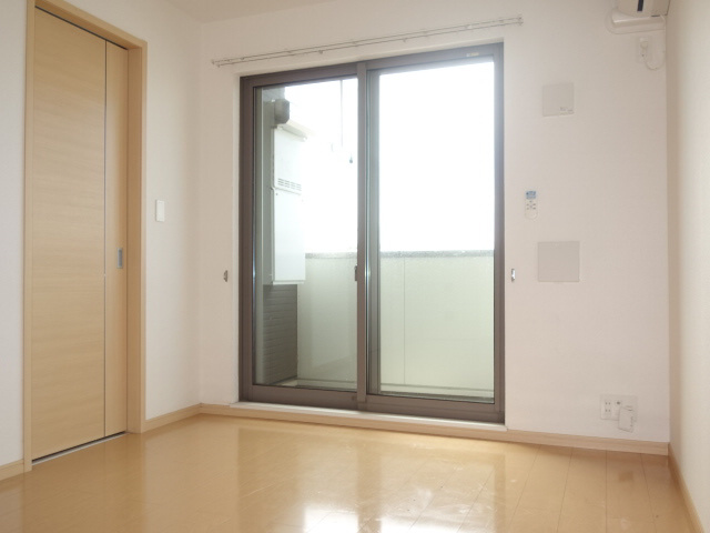 ファーストヒルズの居間・リビング