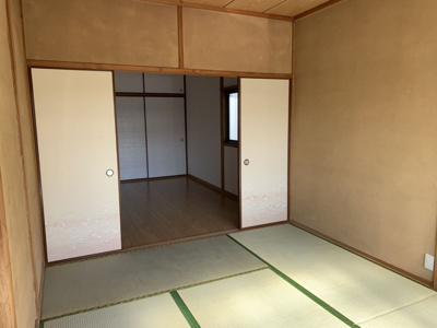 【和室】 | 吉野貸家 | 和室からリビングを見たところ。
＊現入居者様の入居前に撮影したものです