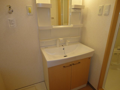 【洗面所】 | トレゾア | 洗髪洗面化粧台（イメージ）