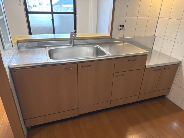 ロイヤルヒルズ青山の内装|洋室