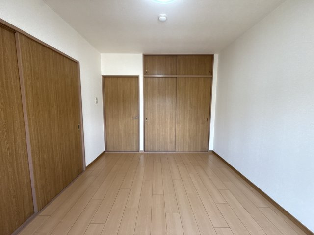 エルタウンの寝室