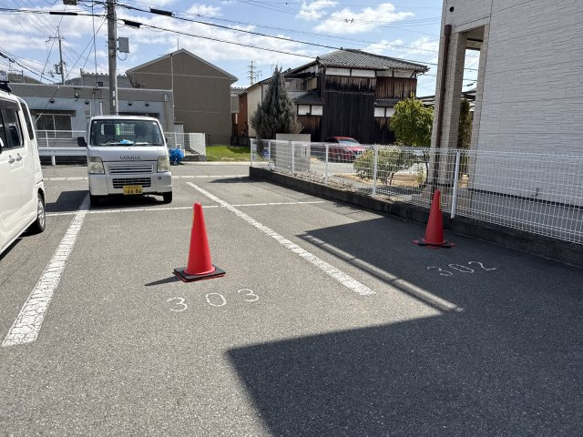 エルタウンの駐車場