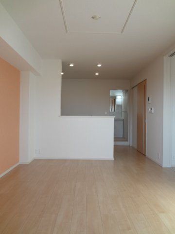 フルール・ソレイユ　Ⅱの居間・リビング