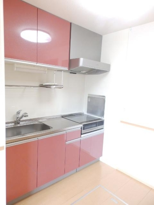 エミネンス上野中のキッチン