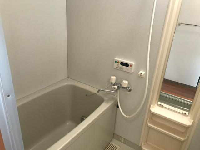 Ｇｒｅｅｎ　Ｔｅａ　（グリーンティ）の浴室|バス