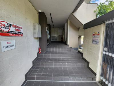 ヴィーヴル藤の森のエントランス