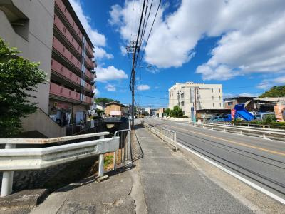 ヴィーヴル藤の森の地図|前面道路