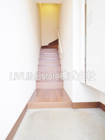 Fontaine桜の玄関