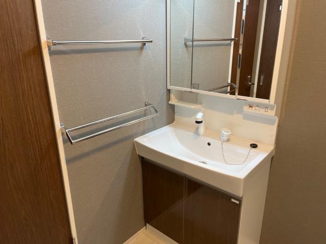 グローリー豊山の洗面所|洗髪洗面化粧台