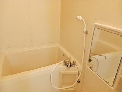 【浴室】 | ハイツ小川Ｂ | ゆったり過ごせるお風呂です