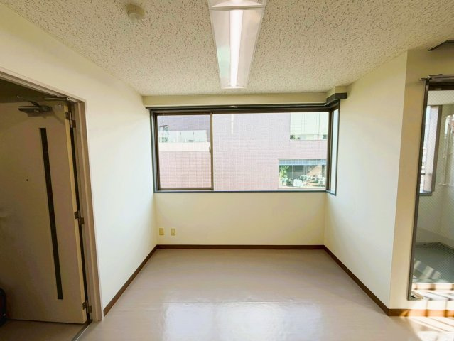 310表参道ビルの内装