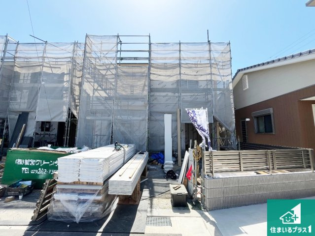 加古川市加古川町河原　第22期　新築一戸建ての前面道路含む現地写真|周辺は落ち着いた街並みの住宅地！子育てがしやすい住環境です！まだ未完成ですが、現地でしかわからない事もございます。是非一度ご覧ください。