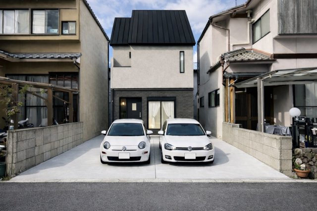 上桂前田町　新築参考Aプランの外観パース|【外観イメージパース：新築参考Aプラン】
外観や内装、キッチン、水回りなど細部までこだわった理想の住空間に。（新築参考Aプラン84.45㎡、建物価格1699万円）