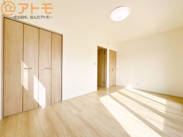 【子供部屋】 | 駿河区中田1丁目　戸建　A号棟 | 壁と床がシンプルな色合いだからこそ自分だけの空間を作れます♪お部屋作りのイメージは順調でしょうか♪