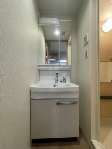 【洗面所】プレサンス名古屋ルクソリア