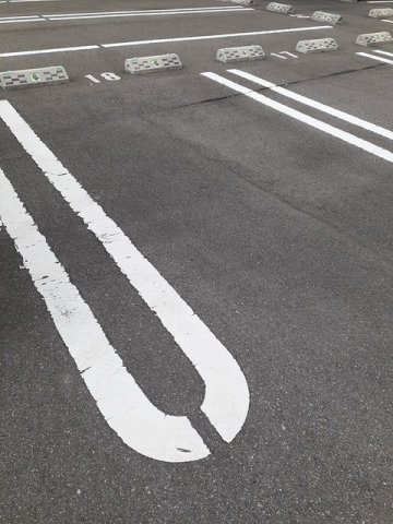 クラール蔵本公園　Ｂの駐車場|駐車場があるので、車を買う予定の方も安心です