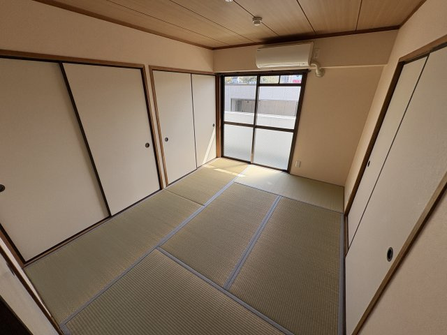 サンシャイン川久の和室