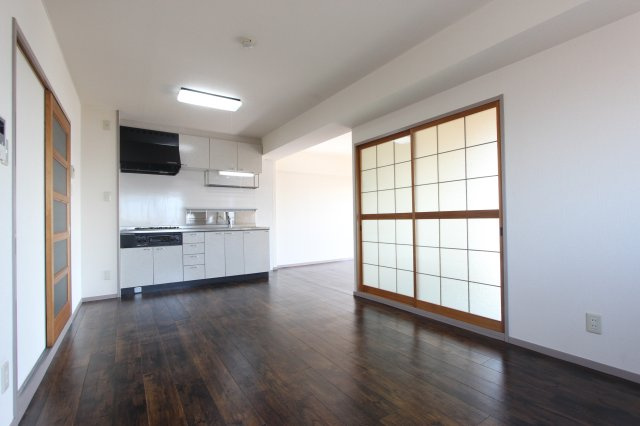 名古屋市南区南野２丁目の賃貸マンションの居間・リビング