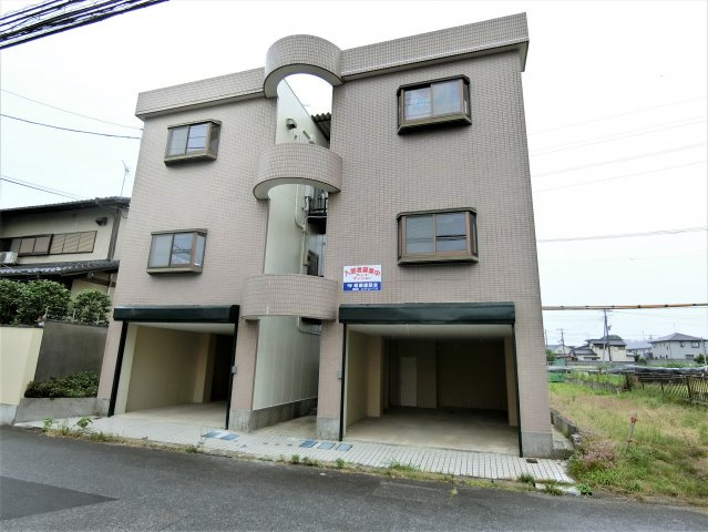 IMビルの外観