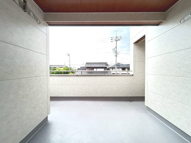 【商談中】ブルーミングガーデン　一宮市小信中島　全2区画分譲のバルコニー|バルコニーは南向きで洗濯物もよく乾きます！