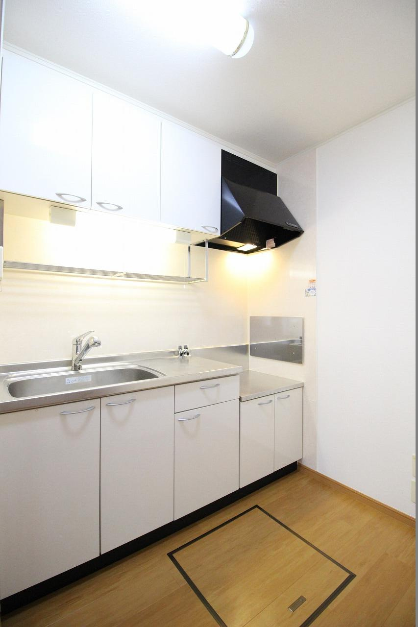 ガーデンヒルズ神戸西のキッチン|※お部屋により仕様が異なる場合があります※