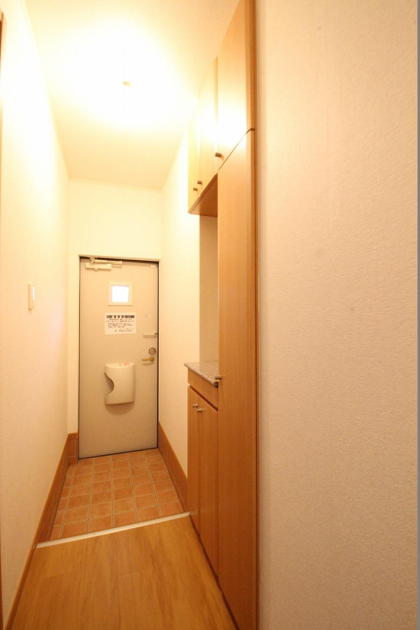 ガーデンヒルズ神戸西の玄関|※お部屋により仕様が異なる場合があります※