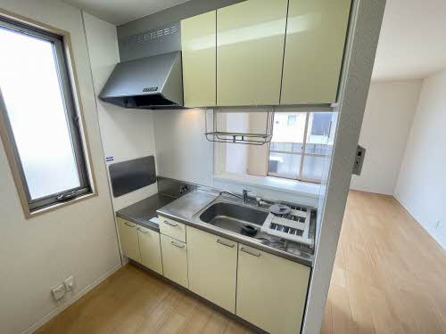 熊本市西区野中３丁目のアパートのキッチン