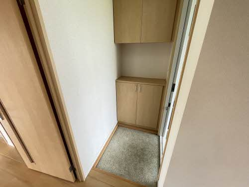 熊本市西区野中３丁目のアパートの玄関