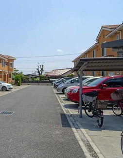 【駐車場】