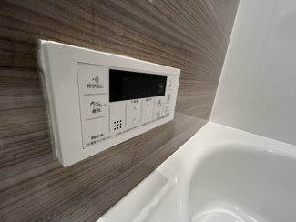 お湯はり自動、おいだき機能もあります